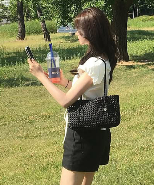 ORYANY（オリヤニ）の「フリーダトート ODSBTT37_009（ショルダーバッグ・レディース・ブラック・FREE）」の18枚目の写真