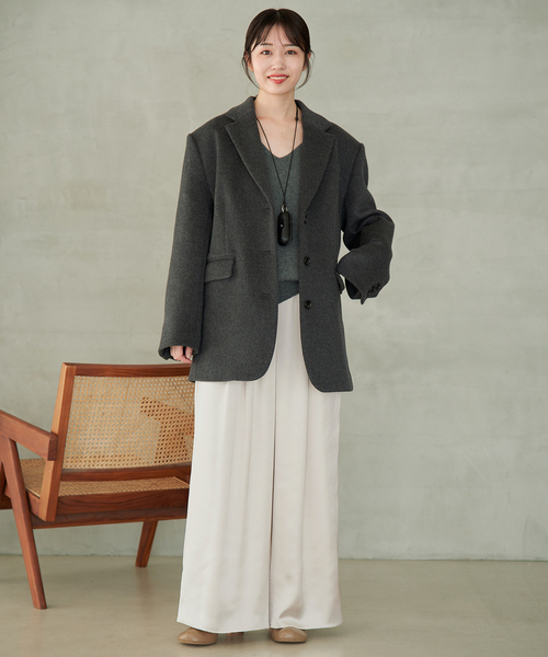 SLOBE IENA(スローブイエナ)の「《WEB限定カラーあり/》サテンリラックスワイドパンツ(その他パンツ・レディース・アイボリー/ブラック/カーキ・36/38)」の17枚目の写真