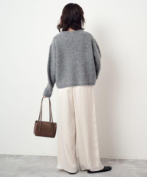 SLOBE IENA(スローブイエナ)の「《WEB限定カラーあり》サテンリラックスワイドパンツ(その他パンツ・レディース・アイボリー/ブラック/カーキ・36/38)」の21枚目の写真