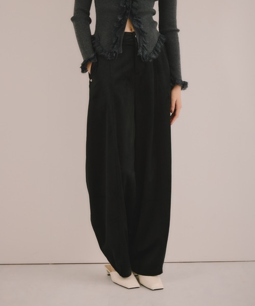 DRWCYS（ドロシーズ）の「ベロアバレルレッグパンツ（スウェットパンツ・レディース・ブラック/ブラウン・SMALL/MEDIUM）」の5枚目の写真