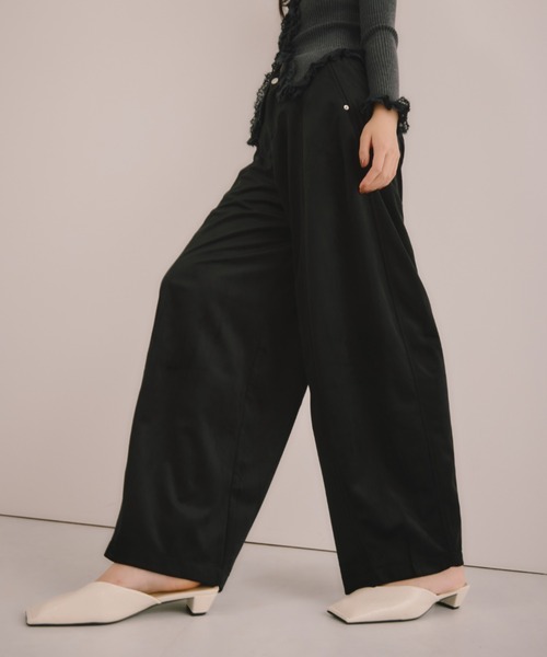 DRWCYS（ドロシーズ）の「ベロアバレルレッグパンツ（スウェットパンツ・レディース・ブラック/ブラウン・SMALL/MEDIUM）」の9枚目の写真