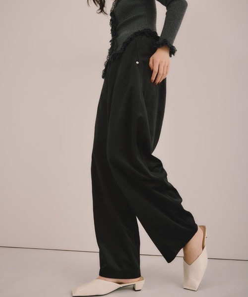 DRWCYS（ドロシーズ）の「ベロアバレルレッグパンツ（スウェットパンツ・レディース・ブラック/ブラウン・SMALL/MEDIUM）」の10枚目の写真