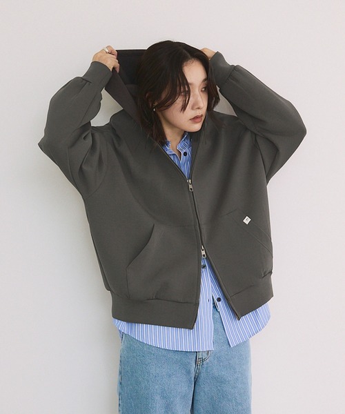 STELLA FISH(ステラフィッシュ)の「ダブルジップボンディングパーカー/ブルゾン(パーカー・レディース・オフホワイト/グレー/チャコールグレー・FREE)」の5枚目の写真