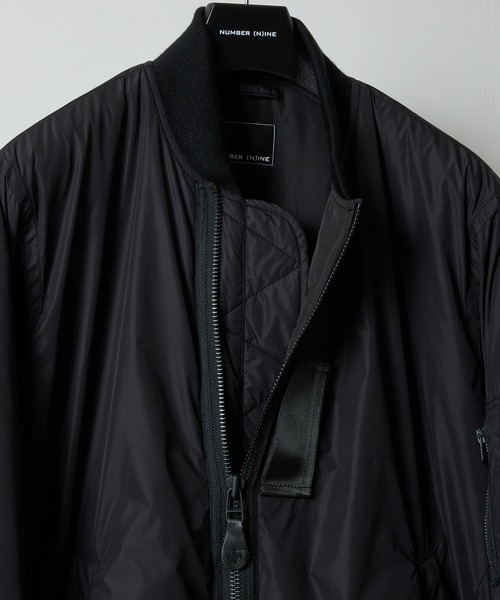 NUMBER (N)INE（ナンバーナイン）の「NYLON MA-1 JACKET / 撥水 ナイロン 中綿 MA-1 ジャケット（MA-1・メンズ・ブラック系/オリーブ/ブラック・2/3/4）」の11枚目の写真