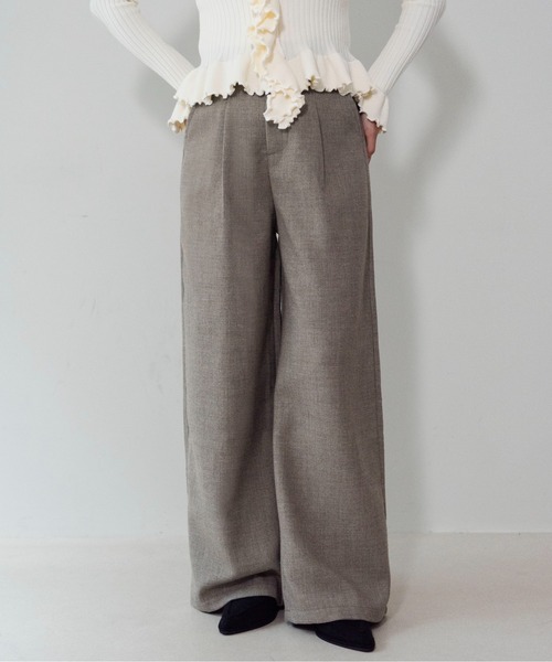 on:nue(オンニュ)の「【on:nue】メランジタックワイドパンツ/26-27 AW COLLECTION(その他パンツ・レディース・ベージュ/グレー/ブラウン・MEDIUM/SMALL)」の1枚目の写真