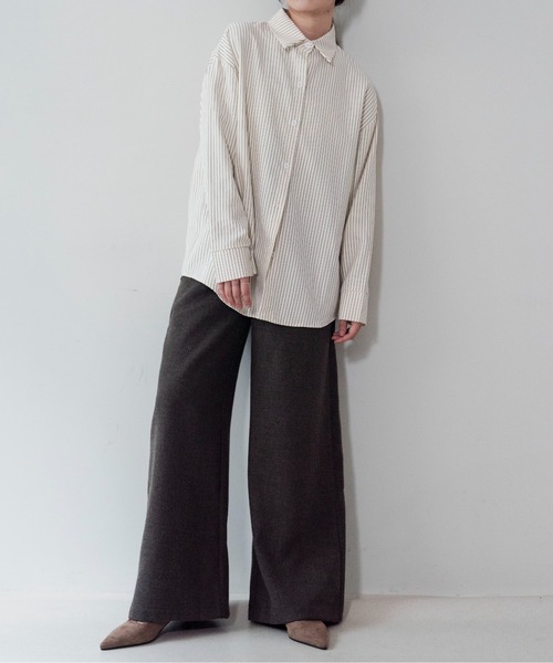 on:nue(オンニュ)の「【on:nue】メランジタックワイドパンツ/26-27 AW COLLECTION(その他パンツ・レディース・ベージュ/グレー/ブラウン・MEDIUM/SMALL)」の6枚目の写真