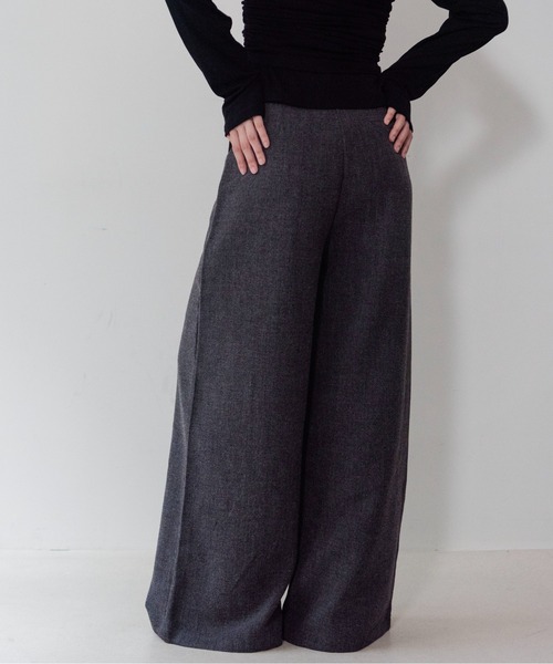 on:nue(オンニュ)の「【on:nue】メランジタックワイドパンツ/26-27 AW COLLECTION(その他パンツ・レディース・ベージュ/グレー/ブラウン・MEDIUM/SMALL)」の12枚目の写真