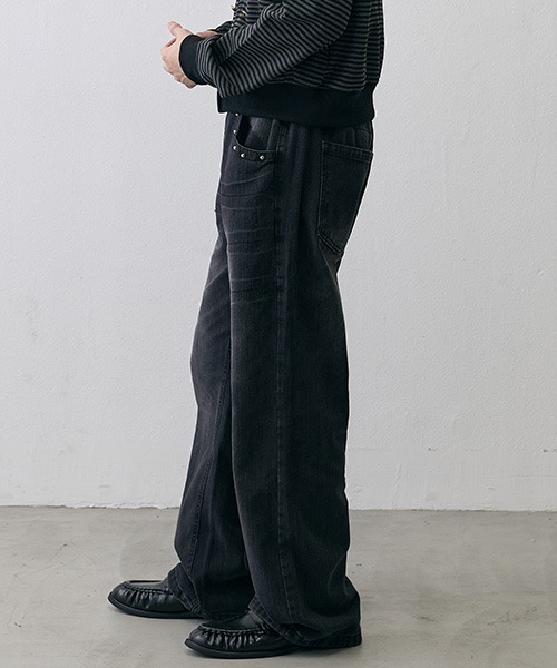 Shoowtime(ショウタイム)の「Studded Vintage Faded Loose Straight Denim / スタッズ ヴィンテージフェード ルーズストレートデニム(デニムパンツ・メンズ・ブルー/ブラック・MEDIUM/LARGE/SMALL/X-LARGE)」の9枚目の写真