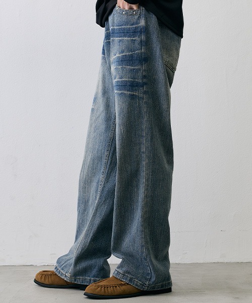 Shoowtime(ショウタイム)の「Studded Vintage Faded Loose Straight Denim / スタッズ ヴィンテージフェード ルーズストレートデニム(デニムパンツ・メンズ・ブルー/ブラック・MEDIUM/LARGE/SMALL/X-LARGE)」の12枚目の写真