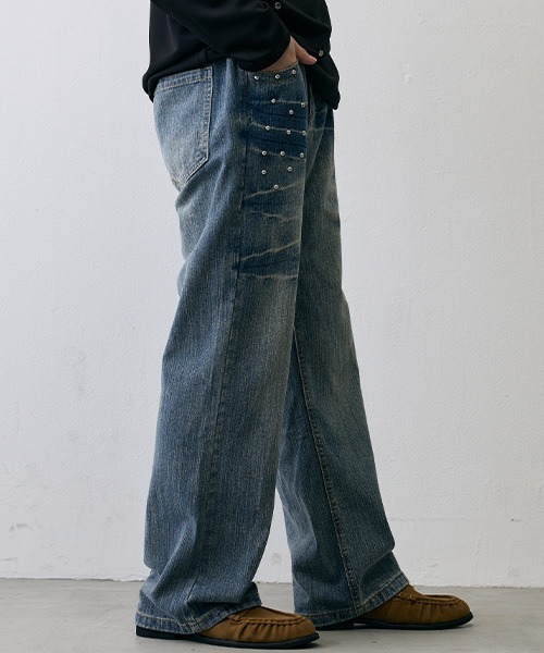 Shoowtime(ショウタイム)の「Studded Vintage Faded Loose Straight Denim / スタッズ ヴィンテージフェード ルーズストレートデニム(デニムパンツ・メンズ・ブルー/ブラック・MEDIUM/LARGE/SMALL/X-LARGE)」の15枚目の写真