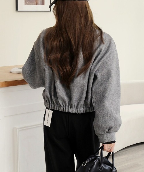 Beststore(ベストストア)の「【洗練された大人の着こなし】 ショート丈ジャケット ブルゾン スタンドカラー フロントボタン 春秋冬(ブルゾン・レディース・カーキ/アイボリー/ダークグレー/ブラック・FREE)」の20枚目の写真