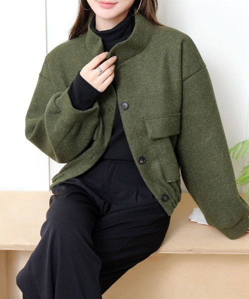 Beststore(ベストストア)の「【洗練された大人の着こなし】 ショート丈ジャケット ブルゾン スタンドカラー フロントボタン 春秋冬(ブルゾン・レディース・カーキ/アイボリー/ダークグレー/ブラック・FREE)」の17枚目の写真