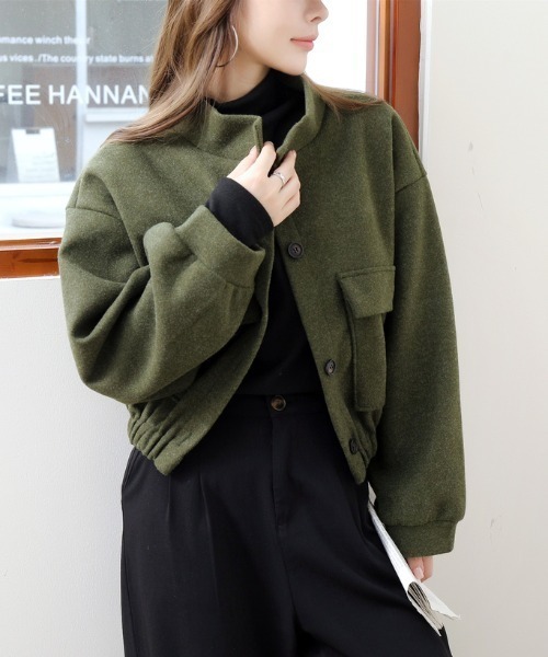 Beststore(ベストストア)の「【洗練された大人の着こなし】 ショート丈ジャケット ブルゾン スタンドカラー フロントボタン 春秋冬(ブルゾン・レディース・カーキ/アイボリー/ダークグレー/ブラック・FREE)」の10枚目の写真