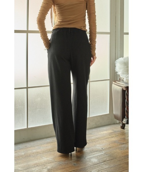 ERADIE(エラディエ)の「Wool Blend Semi-Wide Pants ウールブレンドセミワイドパンツ(スラックス・レディース・ブラック/キャメル/グレー系・SMALL/MEDIUM)」の21枚目の写真
