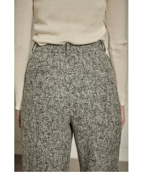 ERADIE(エラディエ)の「Wool Blend Semi-Wide Pants ウールブレンドセミワイドパンツ(スラックス・レディース・ブラック/キャメル/グレー系・SMALL/MEDIUM)」の10枚目の写真