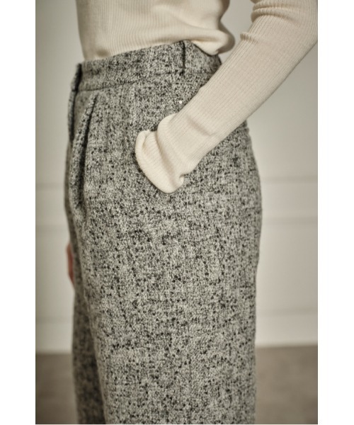 ERADIE(エラディエ)の「Wool Blend Semi-Wide Pants ウールブレンドセミワイドパンツ(スラックス・レディース・ブラック/キャメル/グレー系・SMALL/MEDIUM)」の9枚目の写真