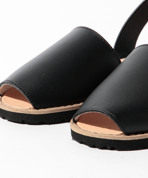 Pilgrim Surf Supply（ピルグリムサーフサプライ）の「minorquines / Avarca 16（サンダル・レディース・ホワイト/ブラック/ブラウン系その他/レッド・38/39/37）」の19枚目の写真