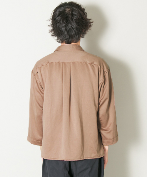 URBAN RESEARCH(アーバンリサーチ)の「ワイドボックスオープンカラーシャツ(シャツ/ブラウス・メンズ・グレー系その他/ピンク系その他/ブラック・MEDIUM/LARGE)」の17枚目の写真