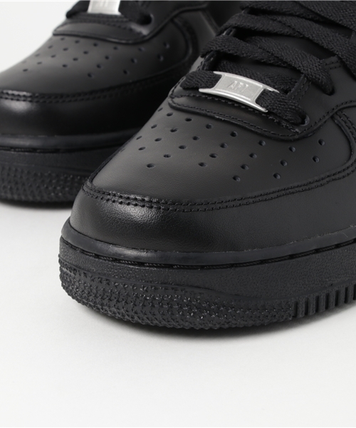 NIKE（ナイキ）の「NIKE: AIR FORCE 1 MID（スニーカー・メンズ・ブラック/ホワイト・6/8/9/7）」の8枚目の写真