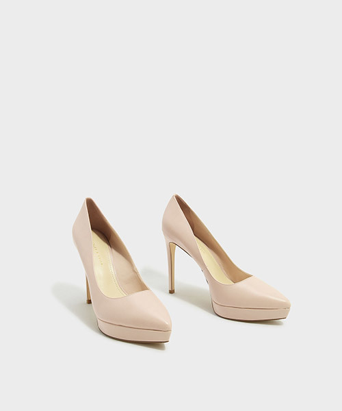 CHARLES & KEITH(チャールズ & キース)の「ポインテッドプラットフォームパンプス / POINTED PLATFORM PUMPS(パンプス・レディース・ブラック/アイボリー・23.5cm/23cm/25.5cm/25cm/24.5cm/22.5cm)」の9枚目の写真