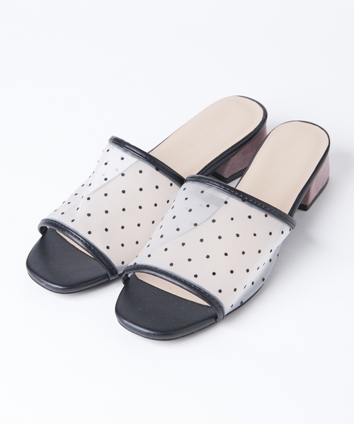 natural couture（ナチュラルクチュール）の「ドットチュールミュールサンダル（サンダル・レディース・オフホワイト/ブラック・M/L）」の4枚目の写真
