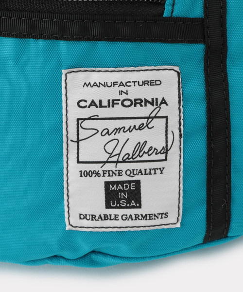 ADAM ET ROPE'（アダムエロペ）の「Samuel Halbers ウエストバッグ/UNISEX（ボディバッグ/ウエストポーチ・メンズ・ブラック/ターコイズブルー/グリーン系その他・FREE）」の4枚目の写真