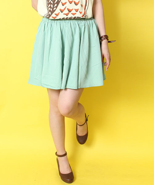 WEGO(ウィゴー)の「WEGO/レーヨンサーキュラースカート(スカート・レディース・ブラック/ブルー/イエロー/ピンク/ホワイト/グリーン/ロイヤルブルー/レッド・FREE)」の4枚目の写真