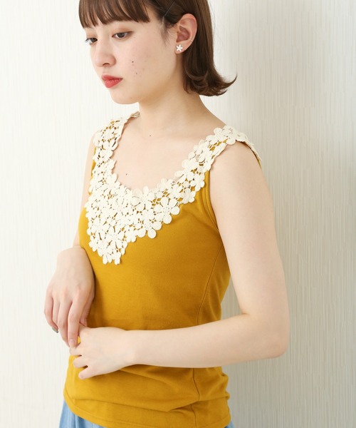 n'ee-ne（ネーネ）の「フラワーレースキャミソール（キャミソール・レディース・ブラック/キナリ/ネイビー/マスタード・M/LL/L）」の4枚目の写真