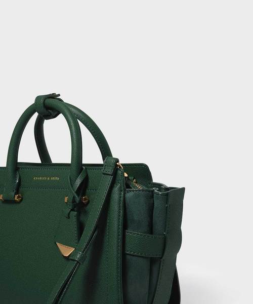 CHARLES & KEITH(チャールズ & キース)の「トップハンドルシティバッグ / TOP HANDLE CITY BAG(トートバッグ・レディース・ダークグリーン/マスタード/ピンク系その他/プラム/グレー系その他2・M)」の9枚目の写真
