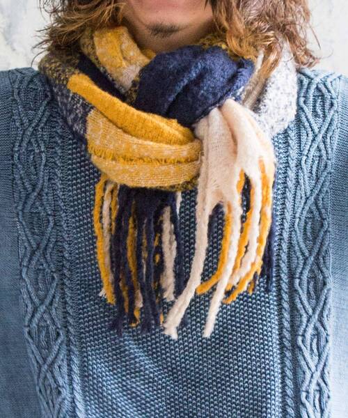 チャイハネ（チャイハネ）の「【チャイハネ】とろける肌ざわり チェック柄大判ショール（マフラー・レディース・グレー/レッド/イエロー/ブラック/オレンジ/グリーン/ベージュ/ホワイト/ダークブラウン/ブルー系その他/ターコイズブルー・FREE）」の12枚目の写真