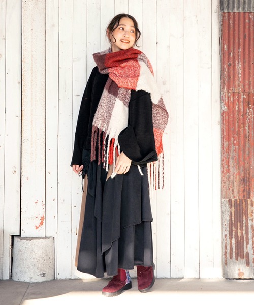 チャイハネ（チャイハネ）の「【チャイハネ】とろける肌ざわり チェック柄大判ショール（マフラー・レディース・グレー/レッド/イエロー/ブラック/オレンジ/グリーン/ベージュ/ホワイト/ダークブラウン/ブルー系その他/ターコイズブルー・FREE）」の17枚目の写真