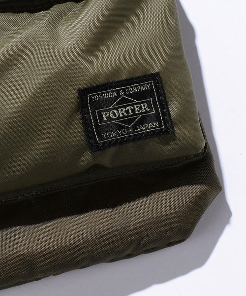 PORTER（ポーター）の「＜PORTER（ポーター）＞ FORCE SHOULDER POUCH/ショルダーバッグ（ショルダーバッグ・メンズ・オリーブ/ブラック/ネイビー・FREE）」の6枚目の写真