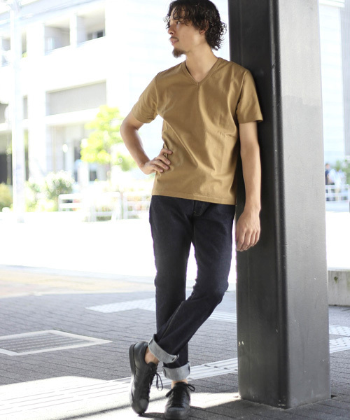 Denime（ドゥニーム）の「【MadeInJapan】BASIC CUTSEW/ベーシックカットソーVネックT（Tシャツ/カットソー・メンズ・オレンジ/ホワイト/ブラック/オリーブ/グレー/イエロー/サックスブルー/グリーン/杢グレー/ネイビー/カーキ/ライトブラウン・SMALL/MEDIUM/LARGE/X-SMALL/X-LARGE）」の17枚目の写真