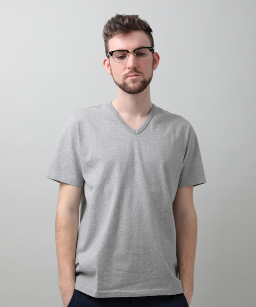 Denime（ドゥニーム）の「【MadeInJapan】BASIC CUTSEW/ベーシックカットソーVネックT（Tシャツ/カットソー・メンズ・オレンジ/ホワイト/ブラック/オリーブ/グレー/イエロー/サックスブルー/グリーン/杢グレー/ネイビー/カーキ/ライトブラウン・SMALL/MEDIUM/LARGE/X-SMALL/X-LARGE）」の21枚目の写真