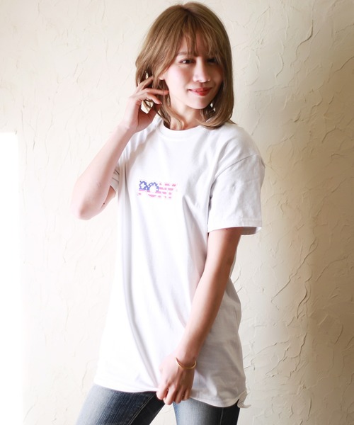PONY(ポニー)の「PONY 半袖Tシャツ(Tシャツ/カットソー・メンズ・ホワイト系その他4/イエロー系その他2/ブラック×ホワイト/ブラック系その他/ホワイト/ブラック系その他4/ピンク/ホワイト系その他3/ホワイト×ブラック/ブラック/スカイブルー/ライム/ブラック×イエロー/ホワイト×レッド/レッド/ブラック系その他2/カーキ/イエロー/ミント/ゴールド/サックスブルー/ブラック系その他3/イエロー系その他/ブラック×レッド/パープル/グリーン/パープル系その他/グレー/ブルー系その他/グリーン系その他/ホワイト系その他/ホワイト×イエロー・XL/L/M/S)」の2枚目の写真