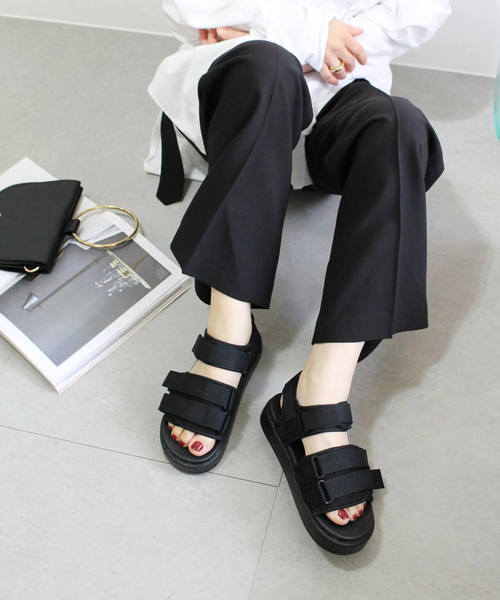 c.u.l（シーユーエル）の「【chuclla】スポーツサンダル マジックテープ chw754（サンダル・レディース・ブラック/ホワイト・35/36/37/38/39）」の10枚目の写真