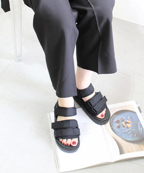 c.u.l（シーユーエル）の「【chuclla】スポーツサンダル マジックテープ chw754（サンダル・レディース・ブラック/ホワイト・35/36/37/38/39）」の11枚目の写真