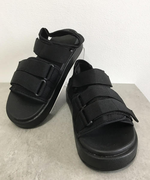 c.u.l（シーユーエル）の「【chuclla】スポーツサンダル マジックテープ chw754（サンダル・レディース・ブラック/ホワイト・35/36/37/38/39）」の20枚目の写真