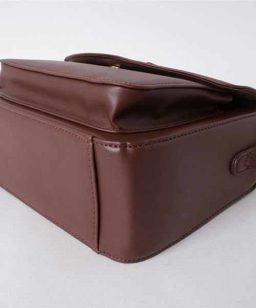 WEGO（ウィゴー）の「WEGO/【2点セット】スカーフ付きビットショルダーバッグ（ショルダーバッグ・レディース・ブラック/ダークブラウン/グリーン・FREE）」の5枚目の写真