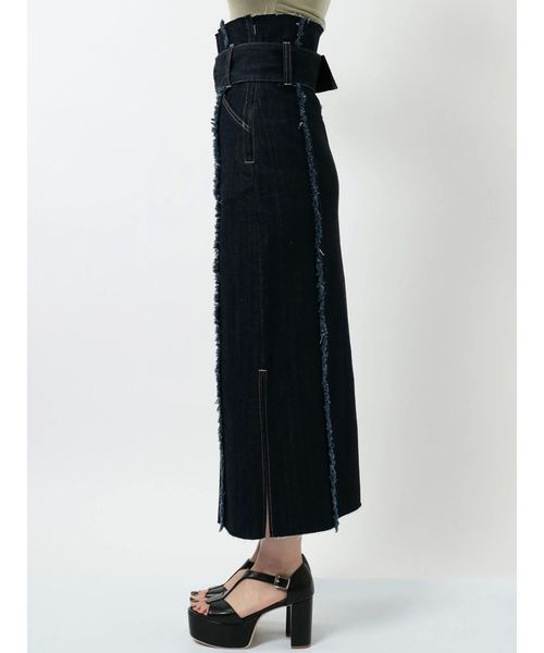 EMODA(エモダ)の「スウィッチングラインロングハイウエストスカート(デニムスカート・レディース・ホワイト/ブラック/インディゴブルー/ブルー・SMALL/MEDIUM)」の11枚目の写真