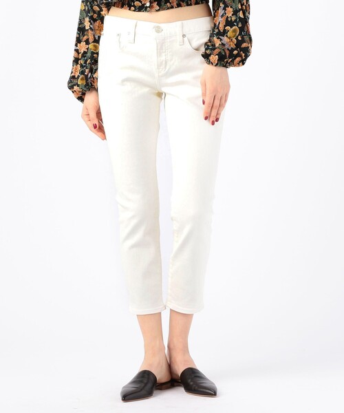 TOMORROWLAND (トゥモローランド)の「RED CARD TOKYO Anniversary Crop デニムテーパードパンツ(デニムパンツ・レディース・ホワイト・24/22/21/23/25)」の3枚目の写真