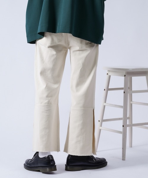 kutir（クティール）の「サイドスリットデニムパンツ（デニムパンツ・メンズ・オフホワイト/サックスブルー/ブラック・SMALL/MEDIUM/LARGE）」の11枚目の写真