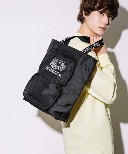 FRUIT OF THE LOOM(フルーツオブザルーム)の「PACK COOLER TOTE / ショッピング / トートバッグ / パッカブル / コンパクト / カジュアル / ナイロン(トートバッグ・メンズ・サックスブルー/イエロー/レッド/ピンク/パープル/ブラック・FREE)」の2枚目の写真