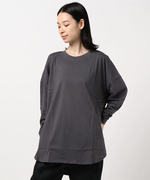 LEAD(リード)の「コットン100%裾ラウンドロング丈長袖綿カットソートップス(Tシャツ/カットソー・レディース・その他/ピンク系その他/チャコールグレー/オフホワイト/オリーブ/ライトアッシュグレー/ブラック・FREE)」の4枚目の写真