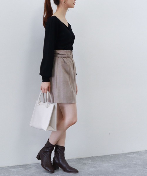 archives（アルシーヴ）の「スエードハイウエストスカート（スカート・レディース・ベージュ/グリーン/アイボリー・MEDIUM）」の4枚目の写真