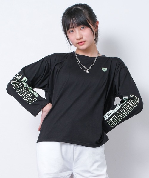 RiCO SUCRE(リコシュクレ)の「袖プリントロングTシャツ(Tシャツ/カットソー・キッズ・ライトブルー/ラベンダー/ブラック/オフホワイト/ブラック系2/ピンク/ブラック系/ホワイト系/ホワイト系2/サックスブルー・130/160/140/150/165)」の5枚目の写真