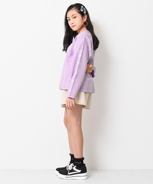 RiCO SUCRE(リコシュクレ)の「袖プリントロングTシャツ(Tシャツ/カットソー・キッズ・ライトブルー/ラベンダー/ブラック/オフホワイト/ブラック系2/ピンク/ブラック系/ホワイト系/ホワイト系2/サックスブルー・130/160/140/150/165)」の15枚目の写真