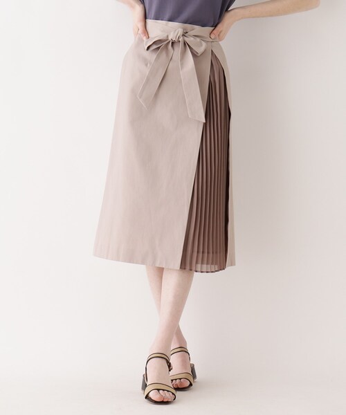 SOUP（スープ）の「◆【大きいサイズあり・13号・15号】クリアツイルドッキングプリーツスカート（スカート・レディース・カーキ/サンドベージュ/ライトベージュ・11/15 /13/09/07）」の2枚目の写真