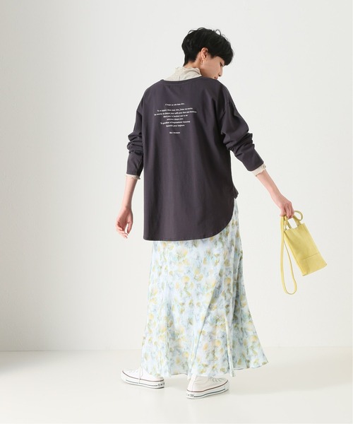Simplicite（サンプリシテ）の「バックロゴ ロングTシャツ◆（Tシャツ/カットソー・レディース・ホワイト/ブラック/ベージュ・FREE）」の5枚目の写真