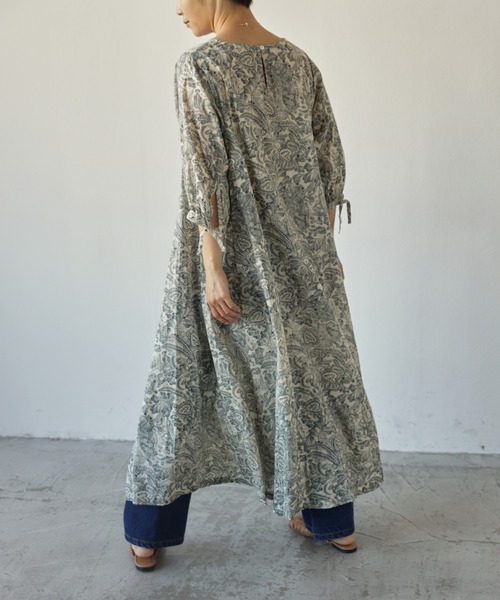 Auntie Rosa Holiday（アンティローザホリデー）の「花柄ロングフレアワンピース（ワンピース・レディース・ブラック/オフホワイト・FREE）」の15枚目の写真